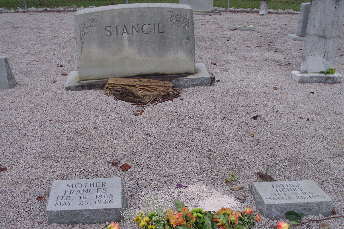 Frances and Henry Stancil's tombstone in the Stancil Family Cemetery.